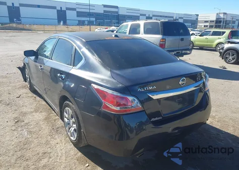 2015 Nissan Altima 2.5 S from USA, damaged, VIN 1N4AL3AP8FC128721